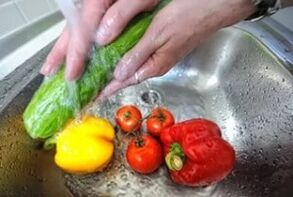 pranje povrća kako bi se spriječila zaraza parazitima